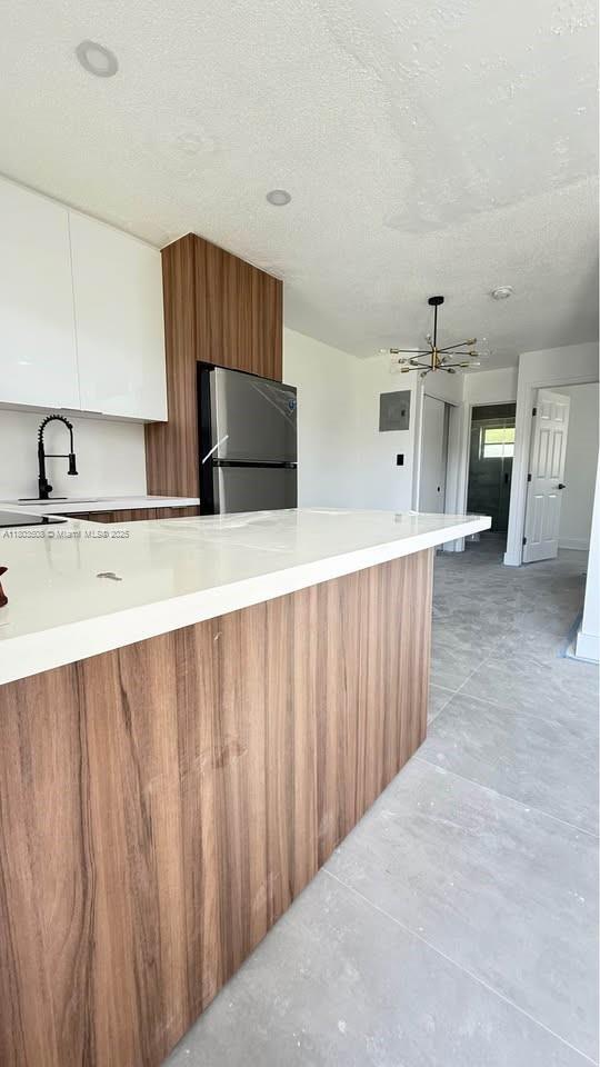 Foto del edificio - 2430 NE 188th St