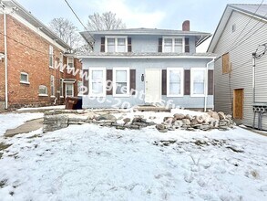 Building Photo - 209 S West St