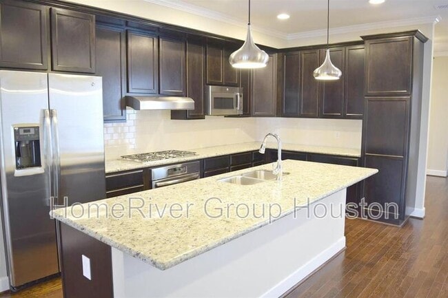 Building Photo - 215 Kendrick Pines Blvd