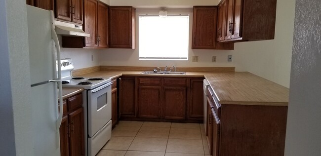 Foto del edificio - FIRST MONTH RENT FREE! AFFORDABLE HOME IN ...