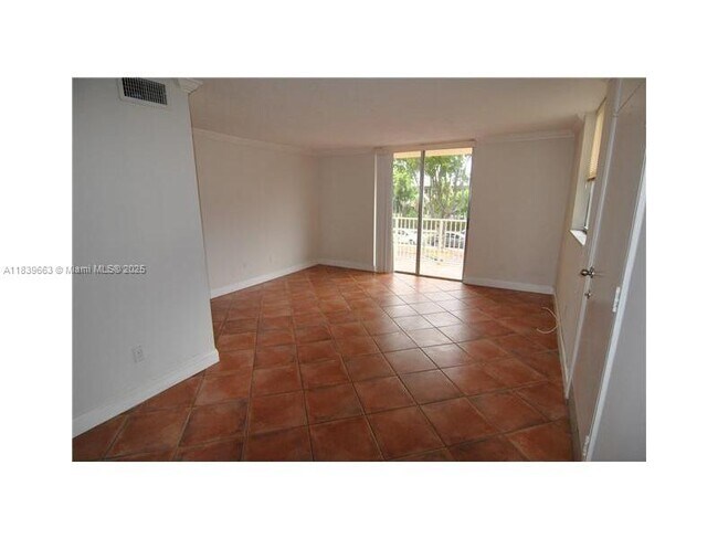 Foto del edificio - 1801 S Treasure Dr