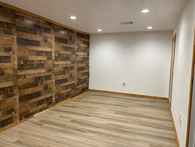 Foto del edificio - 19518 Barwick Dr