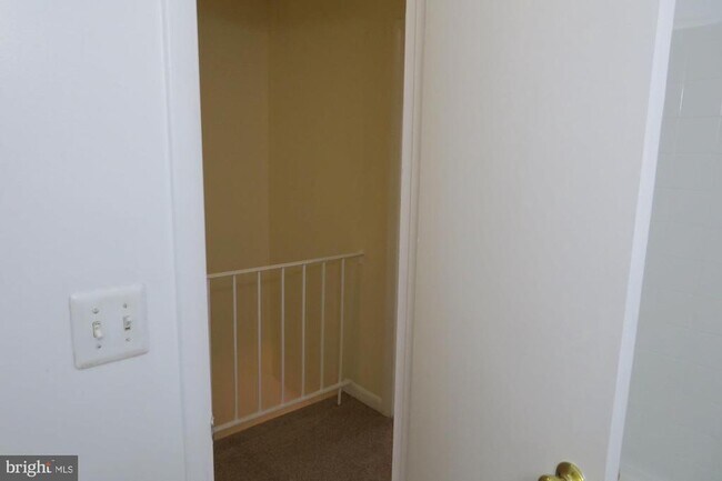 Building Photo - 3514 Cranmer Mews