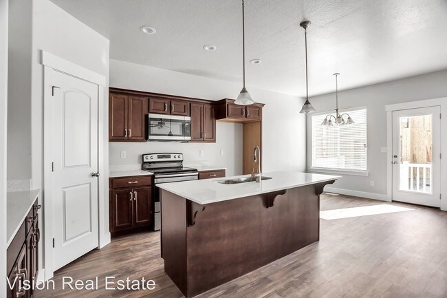 Building Photo - 4 br, 2.5 bath House - 1786 N 3830 W