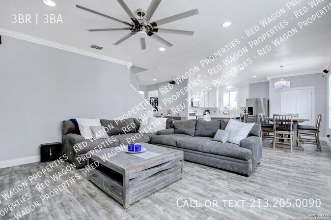 Building Photo - 27334 Lasso Bend