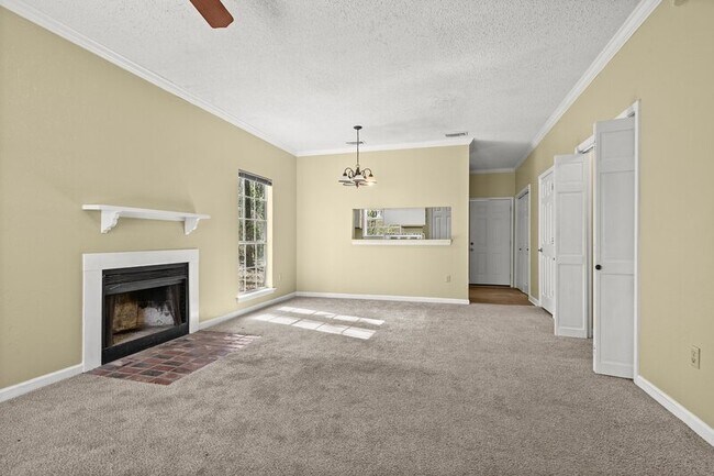 Foto del edificio - 5387 Rosedown Ct