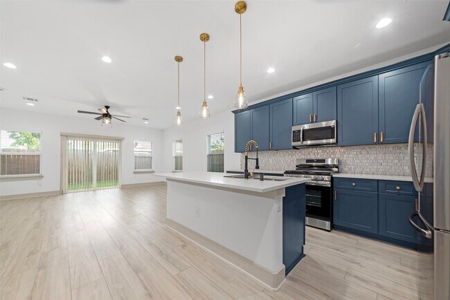 Foto del edificio - 837 W Little York Rd