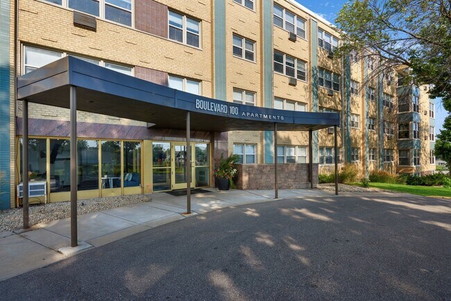 Foto del interior - Boulevard 100