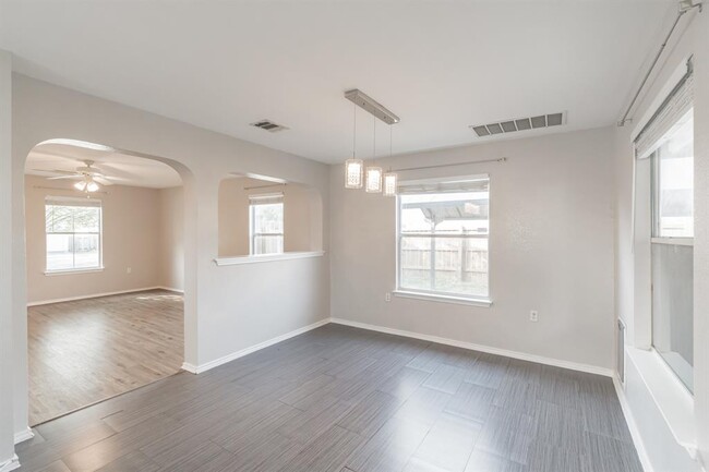 Building Photo - 11328 Hungry Horse Dr