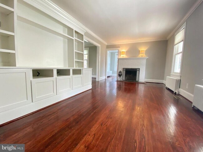 Foto del edificio - 432 E Luray Ave