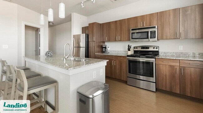 Building Photo - 1415 N Main Ave