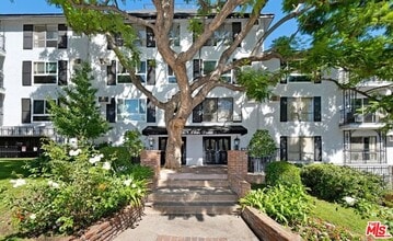 Building Photo - 1222 N Olive Dr