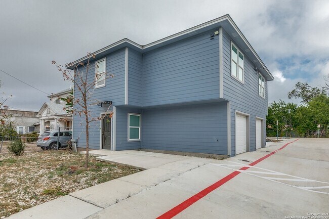 Foto del edificio - 1835 W Poplar St