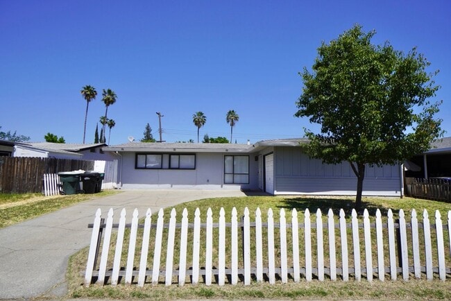 Building Photo - 6548 Stoneman Dr