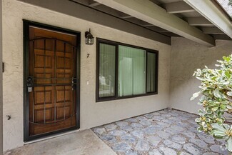 Building Photo - 5661 Lake Park Way