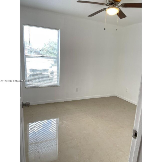 Foto del edificio - 11227 SW 153rd Terrace