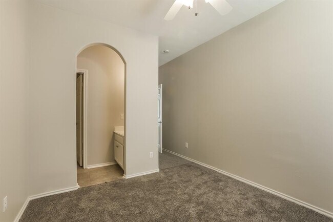 Building Photo - 17919 Plum Green Ct
