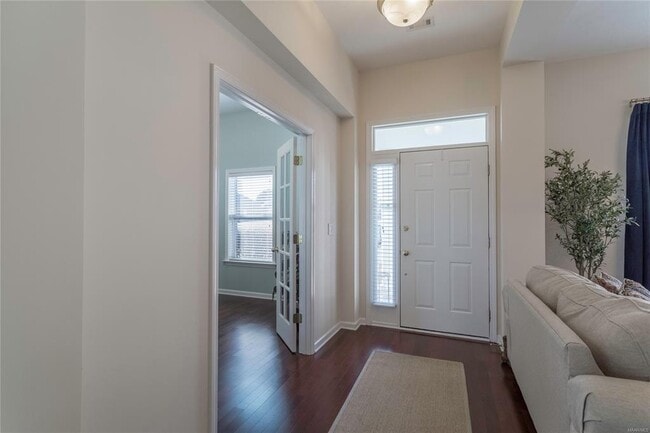 Foto del edificio - 612 Stoneybrooke Way