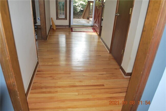 Foto del edificio - 1581 Larkwood Dr