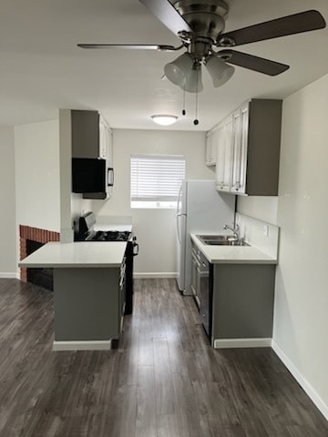 Building Photo - 303 E Providencia Ave