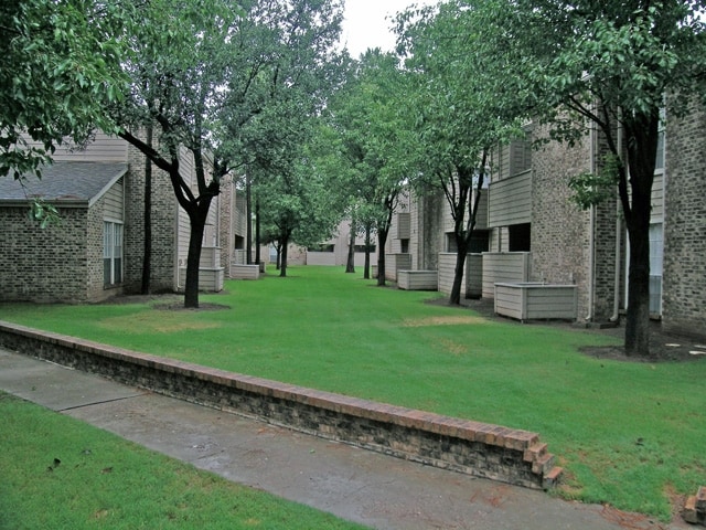 Building Photo - ReNew at Polo Parkway