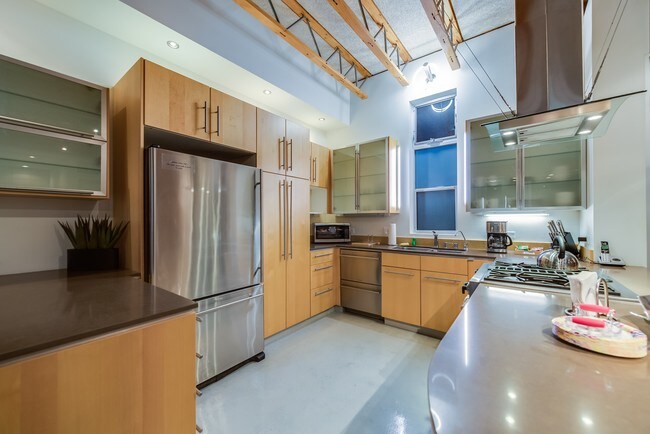 Foto del edificio - 621 San Juan Ave