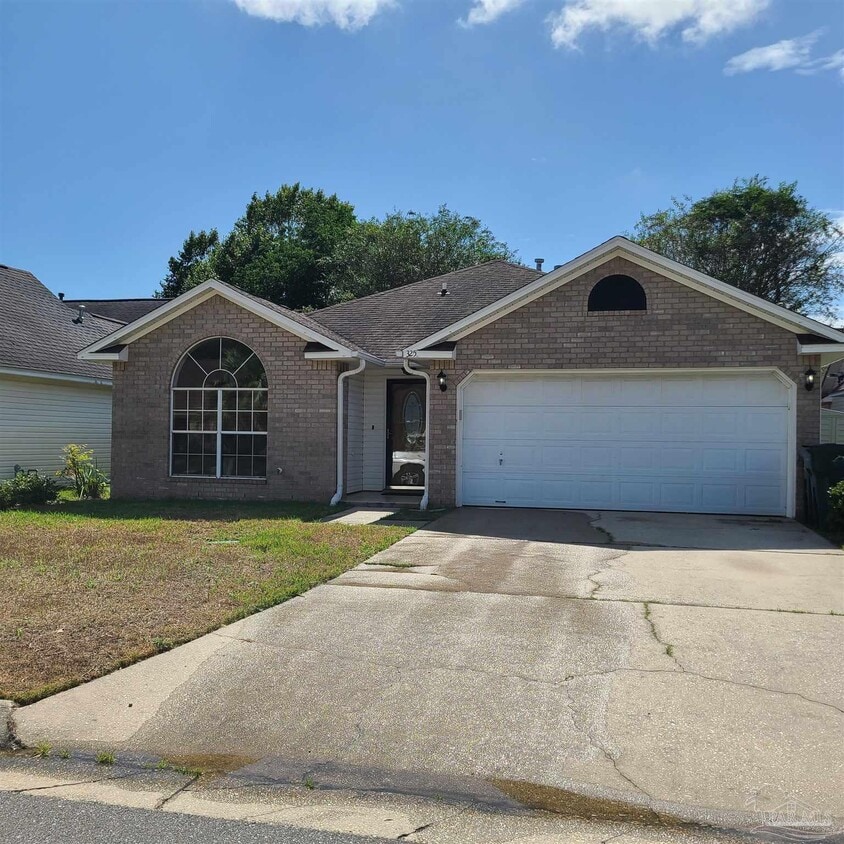 Foto principal - 325 Mirabelle Dr