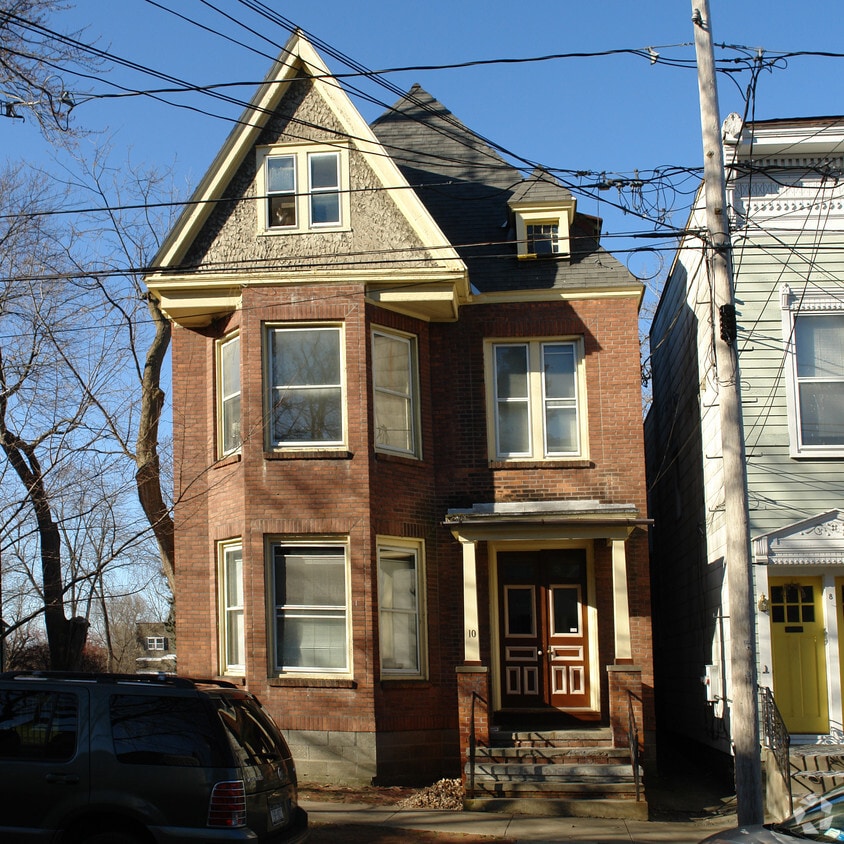 Building Photo - 10 Washington Ave