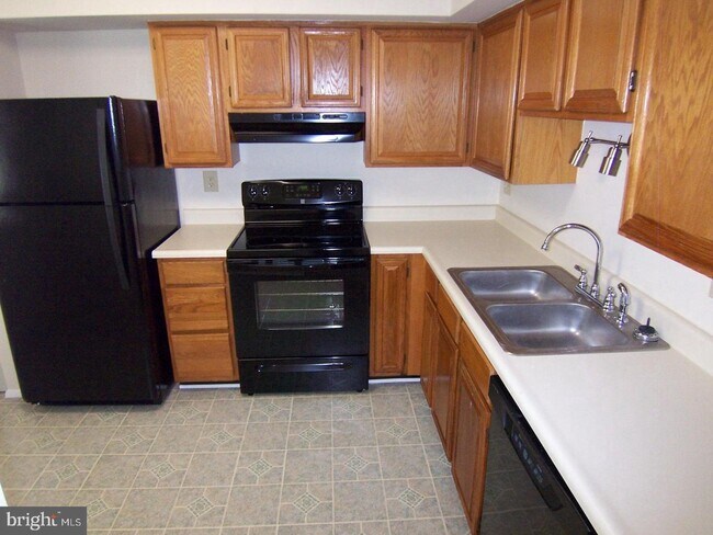 Foto del edificio - 3115 Holly Berry Ct