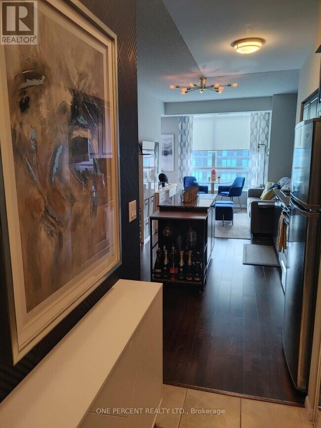 Photo du bâtiment - 215 Fort York Blvd