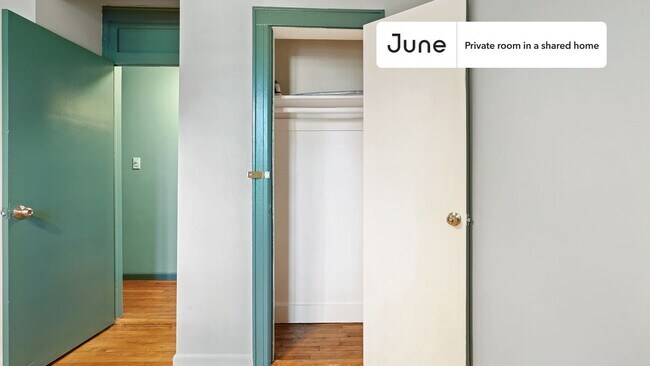 Foto del edificio - Room in Shared 4 bed/1 bath home