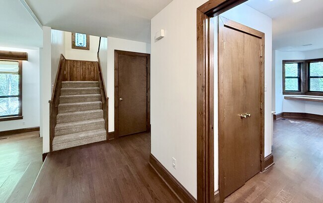 Foto del edificio - 15 Harvey Pl