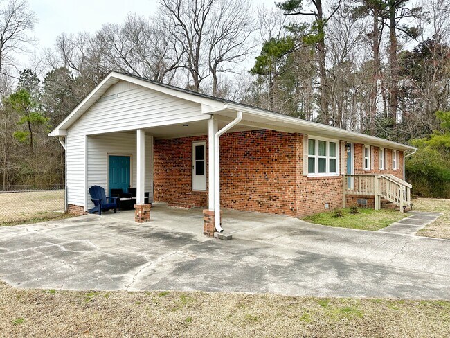Foto del edificio - 3751 Richlands Hwy