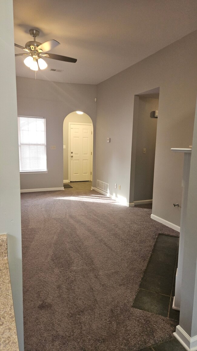 Building Photo - 8382 Regal Bend Dr