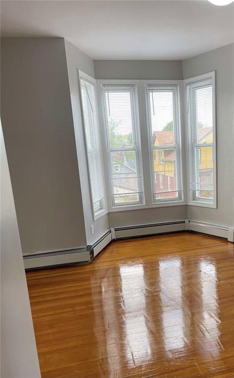 Foto del edificio - 30 Fallon Ave