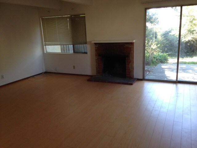 Building Photo - 1023 Campbell St