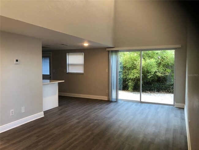 Foto del edificio - 37 144th Ave