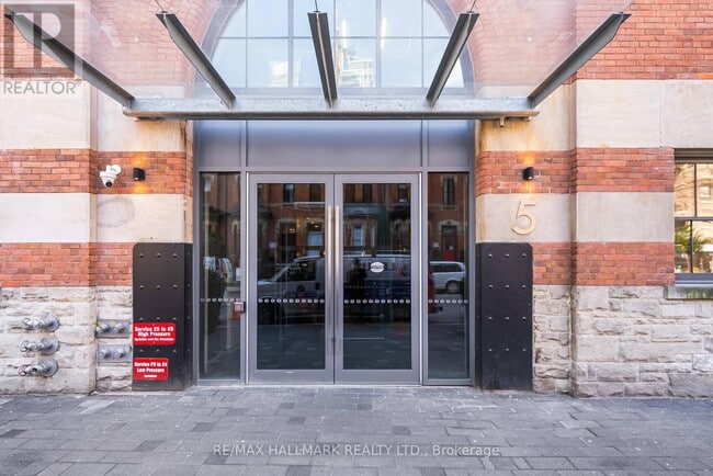 Building Photo - 5 St Joseph St