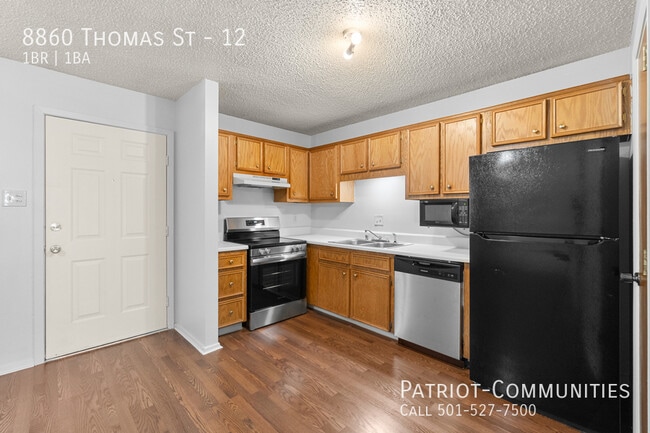 Building Photo - 8860 Thomas St