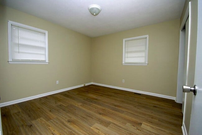 Building Photo - 1514 Old Grantham Rd