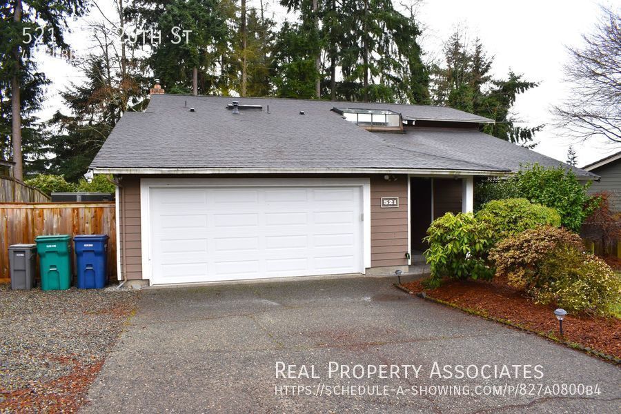 Primary Photo - Beautiful Home in Federal Way