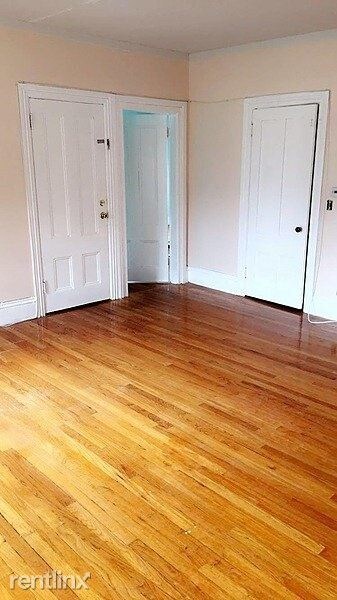 Building Photo - 3 br, 1 bath Apartment - 147 Pearl Street