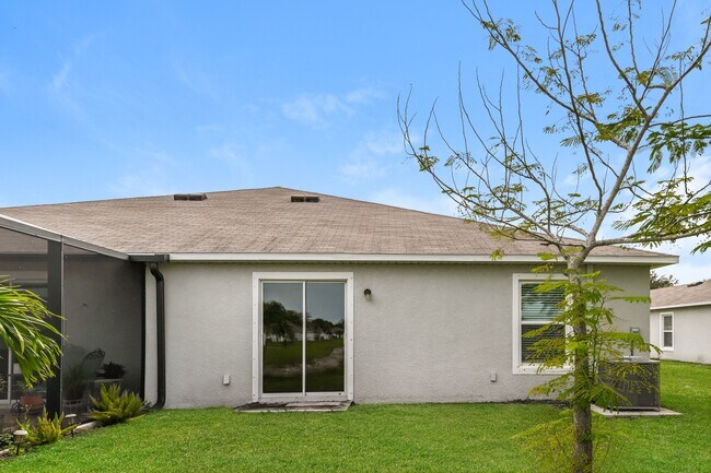 Building Photo - 9160 Aegean Cir
