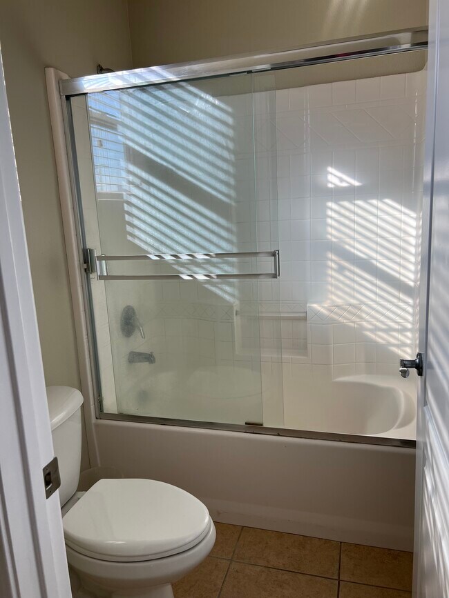 Foto del edificio - 13468 Liberty Way
