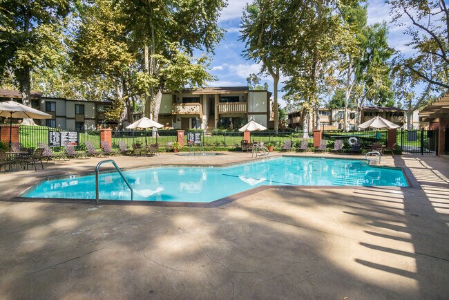 Alicia Village Apartments Laguna Hills Ca Apartments Com