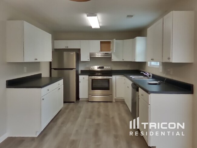 Foto del edificio - 832 Stonebridge Park Cir