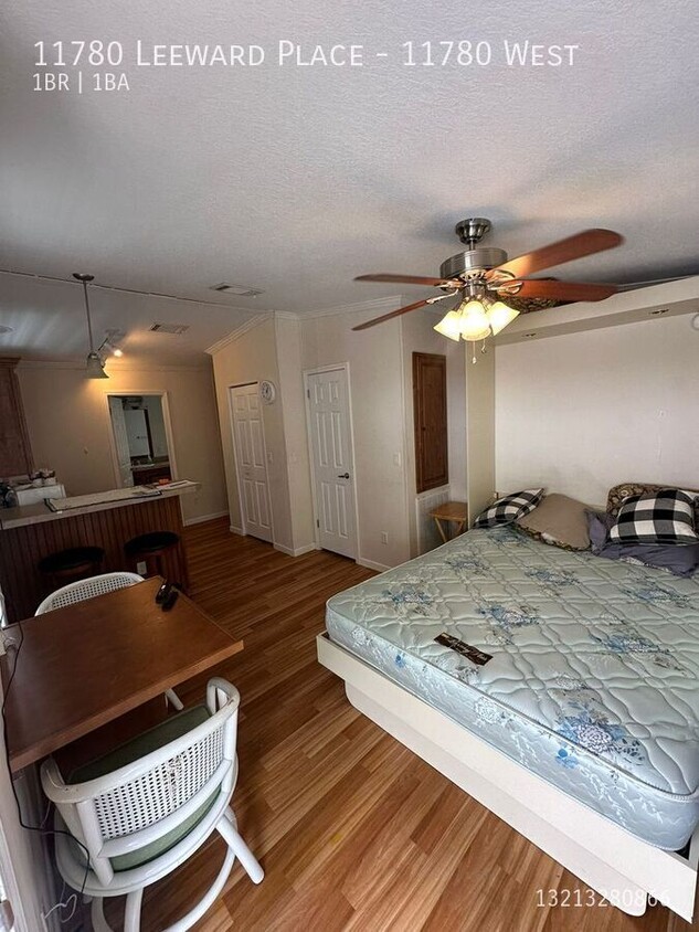 Primary Photo - Beautiful 1/1 Studio apartment in a New Mo...