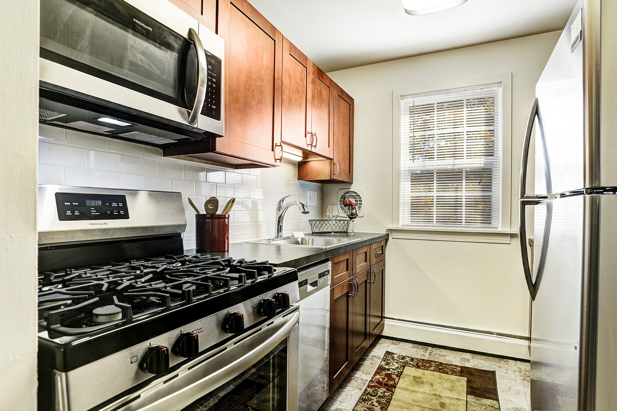 Lehigh Plaza Apartments photo 3