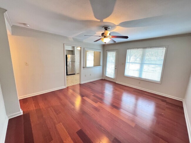 Foto del edificio - 2BR/1BA For Rent