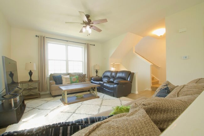 Foto del edificio - 3128 Valley Falls St